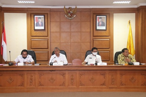 Rapat Koordinasi Pimpinan DPRD Badung dengan Tim Anggaran Pemkab Badung