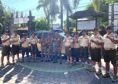 33_seragam-gaya-petualang-satpol-pp-pariwisata-buleleng-lebih-menekankan-aspek-humanisme