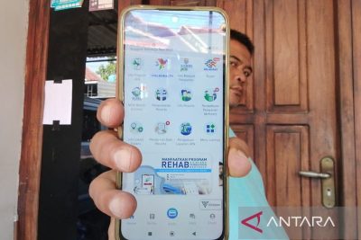 kepesertaan Jaminan Kesehatan Nasional (JKN) melalui aplikasi Mobile JKN