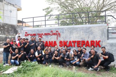 Peninjauan pembangunan Singasana Skate Park di Lapangan Kediri, Tabanan