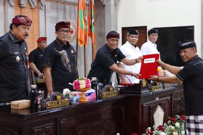 Eksekutif dan Legislatif Tabanan Setujui Empat Ranperda