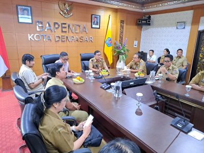 Penilaian oleh Tim Penilai Nasional ZI WBBM di Kantor Bapenda Denpasar