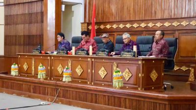 Rapat Paripurna penyampaian padangan DPRD Bali atas Raperda Strategis KIP dan Raperda ASKP