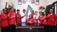 Bupati Sanjaya melaksanakan Program Bungan Desa di Desa Peken Belayu, Kecamatan Marga