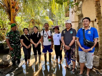 BKOW Bali Salurkan Bantuan Sembako bagi Warga Korban Banjir di Karangasem