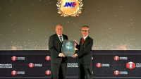 JNE Kembali Raih Penghargaan Courier of The Year di Indonesia Logistics Awards 2025