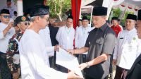 WhatsApp Image 2025-10-22 at 16.47.10 Wabup Supriatna Dorong Santri Buleleng Kuasai Ilmu Agama dan Teknologi untuk Bangun Daerah