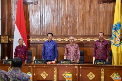 Apresiasi Kinerja Pansus TRAP DPRD Bali, Koster: Ini Momentum Menata Bali