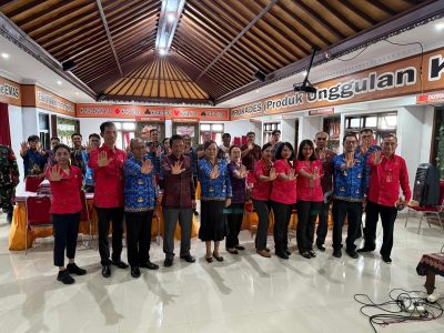 Tim Pemprov Bali Monev Percontohan Desa Antikorupsi di Kabupaten/Kota
