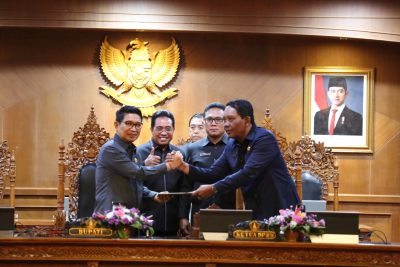 WhatsApp Image 2025-10-29 at 19.44.20_ccafd940 Anom Gumanti Pimpin Rapat Paripurna DPRD Badung, RAPBD Badung 2026 dirancang Rp 12,3 Triliun Lebih
