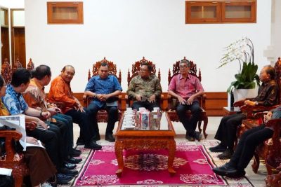 GWK putuskan bongkar tembok penghalang demi akses warga