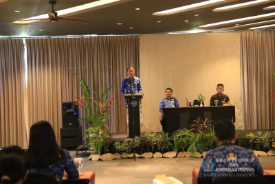 Buka Bimtek MC dan Keprotokoleran, Wabup Tjok Surya Minta Peserta Manfaatkan Kesempatan