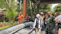 KLH beri Bali perahu karet untuk tangani banjir dan bersihkan sampah