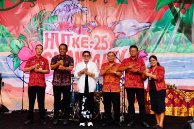 Putri Koster Ajak Siswa SMAN 1 Kuta Bangun Karakter Berprestasi dan Sadar Lingkungan