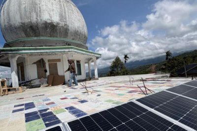 Tim UGM pasang penjernih air bertenaga surya di lokasi bencana Aceh