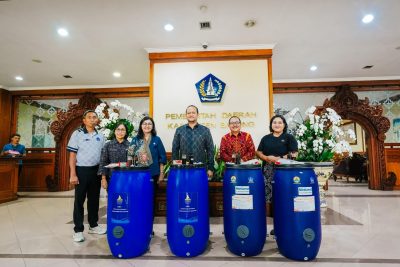 Wabup Badung Terima Bantuan TJSP Tong Komposter