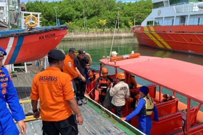Basarnas Evakuasi ABK Filipina Alami Gangguan Jantung di Perairan Bali
