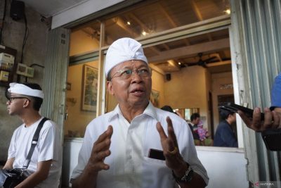 Koster Bentuk Satgas Kebersihan Pantai Tanggapi Sorotan Presiden Soal Sampah di Bali