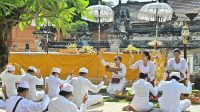 Sembahyang-Mohon-Keselamatan-130925-fik-5 PHDI Bali Tekankan Harmoni Pawongan Sambut Nyepi dan Idul Fitri
