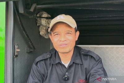 Kisah sopir bus 15 tahun tak Lebaran bersama keluarga demi nafkah