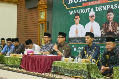 Wawali Arya Wibawa Hadiri Buka Puasa Bersama di Masjid Al-Falah