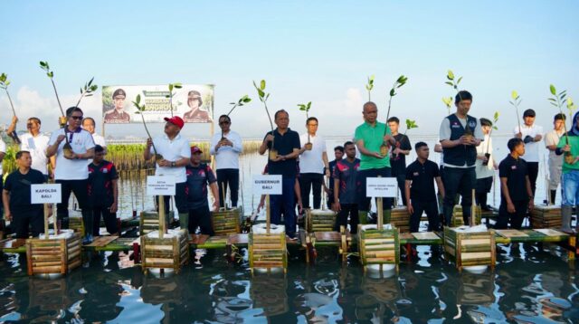 Bupati Badung Dukung Aksi Kolaborasi Hijau, Lestarikan Mangrove Tahura Ngurah Rai