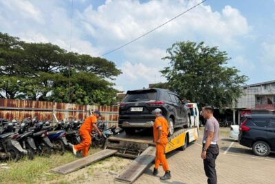 Polres Karawang amankan mobil penabrak motor yang viral di medsos