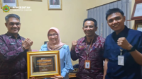 Dinas PMD Gianyar Terima Penghargaan Program JAKON Desa