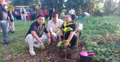 Jaga Bumi, Pemkab Gianyar Tanam 300 Pohon