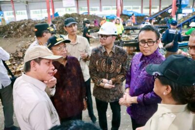 Menteri LH Hanif Faisol Apresiasi 60% Warga Denpasar Sudah Memilah Sampah