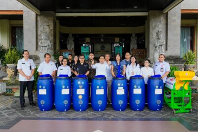 Bupati Terima Bantuan Tong Komposter Program TJSP Badung