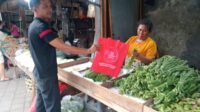 47_perumda-pasar-argha-nayottama-tegaskan-komitmen-jaga-kebersihan-dan-kurangi-plastik-sekali-pakai_20-06-33 Perumda Pasar Argha Nayottama Tegaskan Komitmen Jaga Kebersihan dan Kurangi Plastik Sekali Pakai