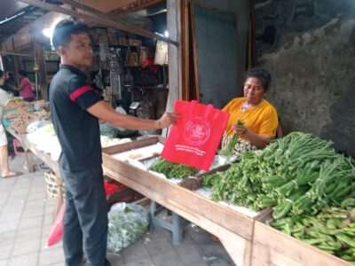 Perumda Pasar Argha Nayottama Tegaskan Komitmen Jaga Kebersihan dan Kurangi Plastik Sekali Pakai