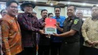 DPRD serahkan berkas KEK Kura Kura Bali buat diselidiki Kejati