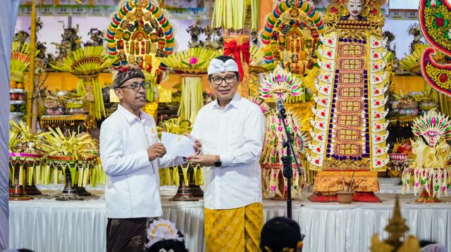 Karya Nyawa Wedana Utama di Ungasan, Bupati Badung Apresiasi Semangat Ngayah