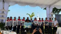 Sekda Badung Hadiri Peluncuran Kapal Trash Skimmer dan Penyerahan Seragam Sekolah di Kuta