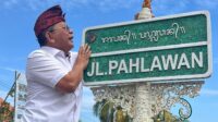 Sampah Plastik Disulap Jadi Infrastruktur Kota, Buleleng Mulai Pasang Plang Jalan Ramah Lingkungan