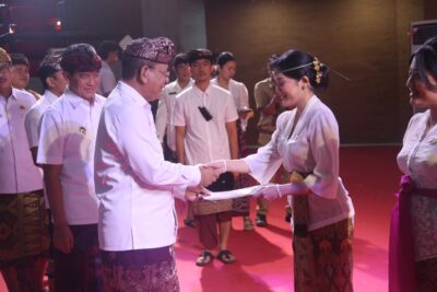 Lantik 123 PNS Formasi 2024, Bupati Sutjidra: Junjung Tinggi Nilai BerAKHLAK