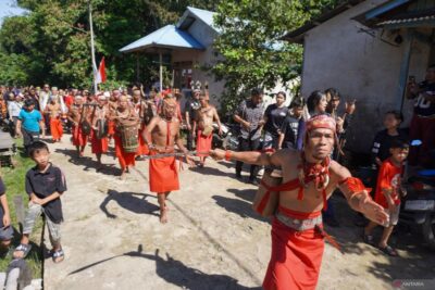 Dari tradisi, Nyobeng jadi potensi wisata perbatasan