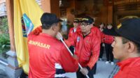 Wawali Arya Wibawa Lepas Kontingen Denpasar untuk Porjar Provinsi Bali Tahun 2026