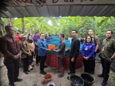 Perkuat Ketahanan Pangan, DPKP Kota Denpasar Serahkan Sarana Prasarana Budidaya Ikan untuk Pokdakan