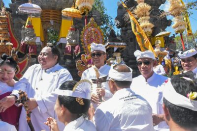 Wali Kota Jaya Negara Nuek Bagia Pulakerti, Tandai Penyineban Karya Agung