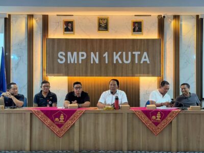 Ketua DPRD Badung Hadiri Sosialisasi Penerimaan Murid Baru di SMP Negeri 1 Kuta