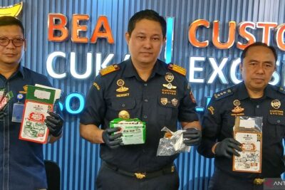 Bea Cukai Soetta bongkar penyelundupan narkotika jenis "happy water"