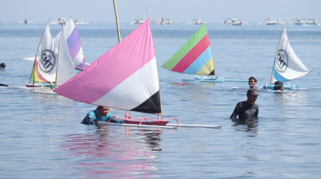 22_menembus-ken-2026-bupati-buleleng-mini-sailboat-tournament-ii-sedot-ribuan-peserta-hingga-luar-bali_2026-07-25-15-03-08 Menembus KEN 2026: Bupati Buleleng Mini Sailboat Tournament II Sedot Ribuan Peserta Hingga Luar Bali