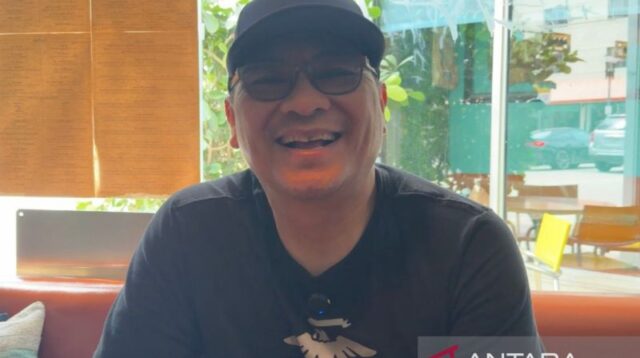Nikolaas Lineleyan dan Indonesia mini di pusat kota Miami