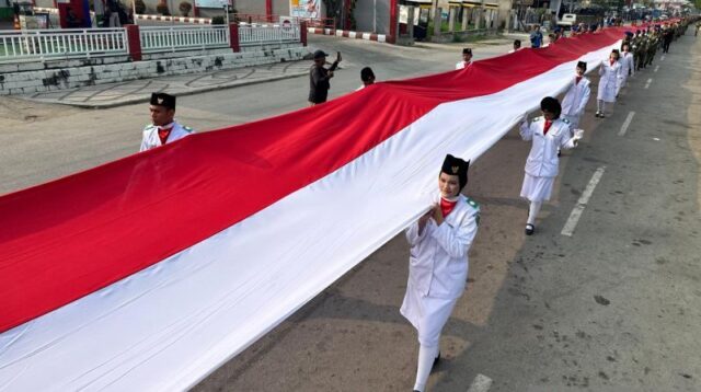 KNPI-OI gelar Kirab Bendera Merah Putih sepanjang 2.026 m di Kaltara