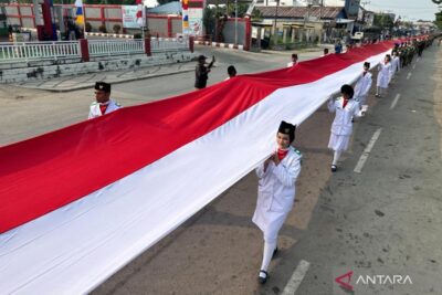 KNPI-OI gelar Kirab Bendera Merah Putih sepanjang 2.026 m di Kaltara