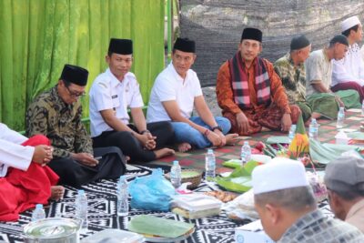 Hadiri saparan ketakmiran Wakil Supriatna apresiasi akulturasi budaya islam dan tradisi lokal Desa Celukan Bawang