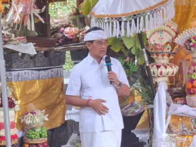 Wabup Supriatna Hadiri Ngenteg Linggih Sangggah Sunggi Dadia Pasek Wancing di Desa Munduk